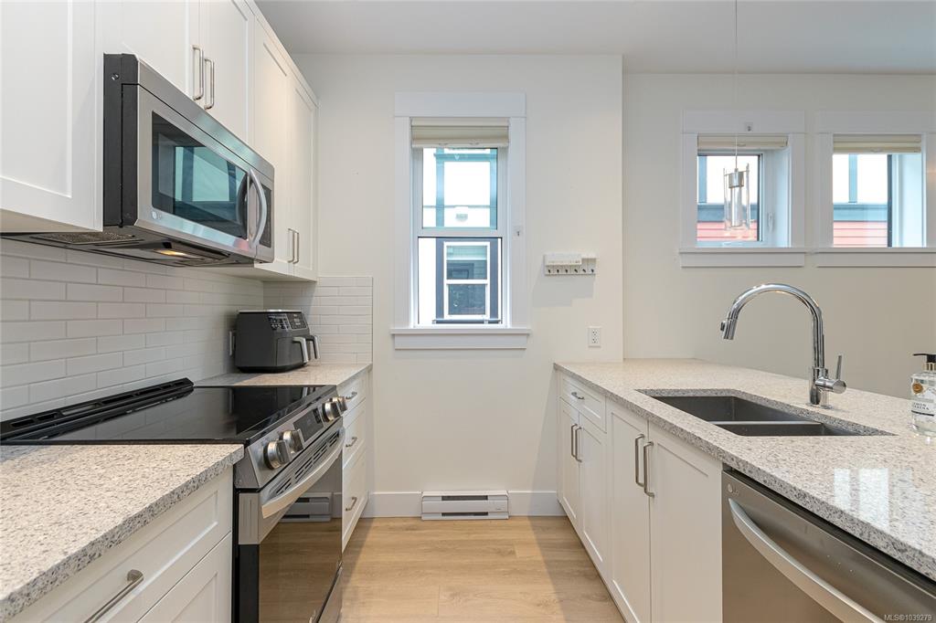 Fifth View of 945 Pembroke St, Osprey Mews, Victoria, BC, V8T 1J1