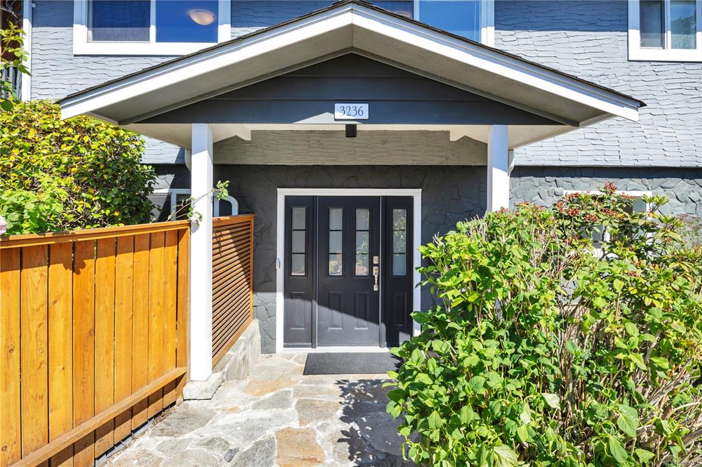 Third View of 3236 Cedar Hill Rd, Saanich, BC, V8P 3Y3