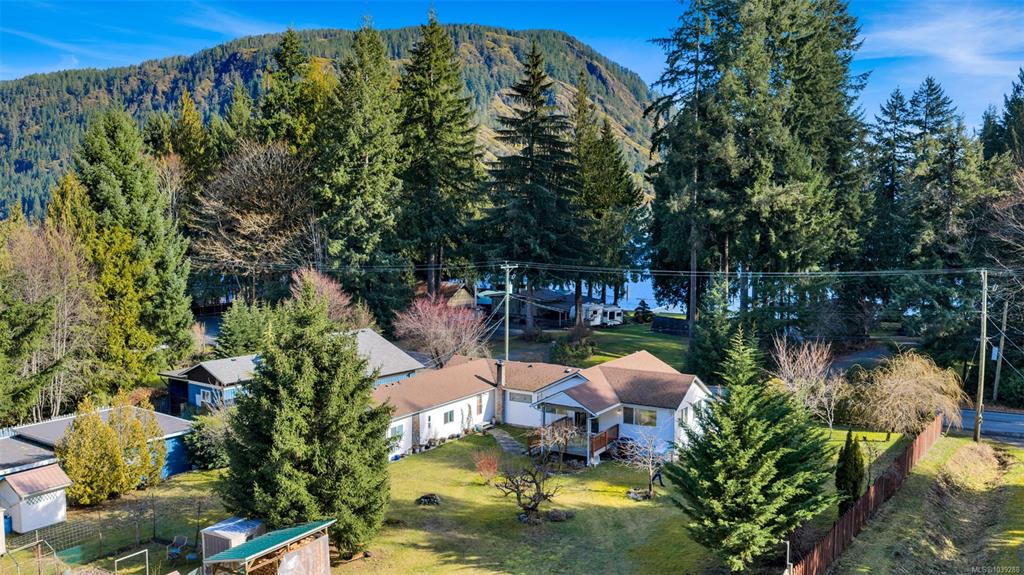 Second View of 7220 Walton Rd, Honeymoon Bay, BC, V0R 1Y0