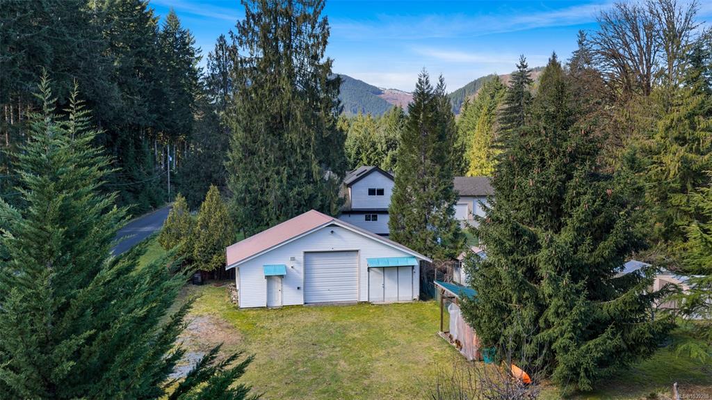 Third View of 7220 Walton Rd, Honeymoon Bay, BC, V0R 1Y0