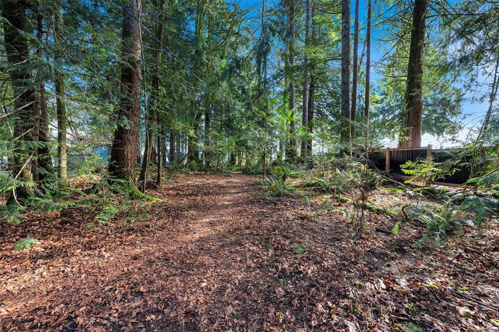 Fourth View of 7220 Walton Rd, Honeymoon Bay, BC, V0R 1Y0