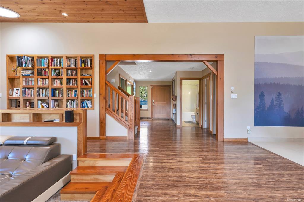 Fifth View of 1680 Peligren Pl, Qualicum Beach, BC, V9K 2S3