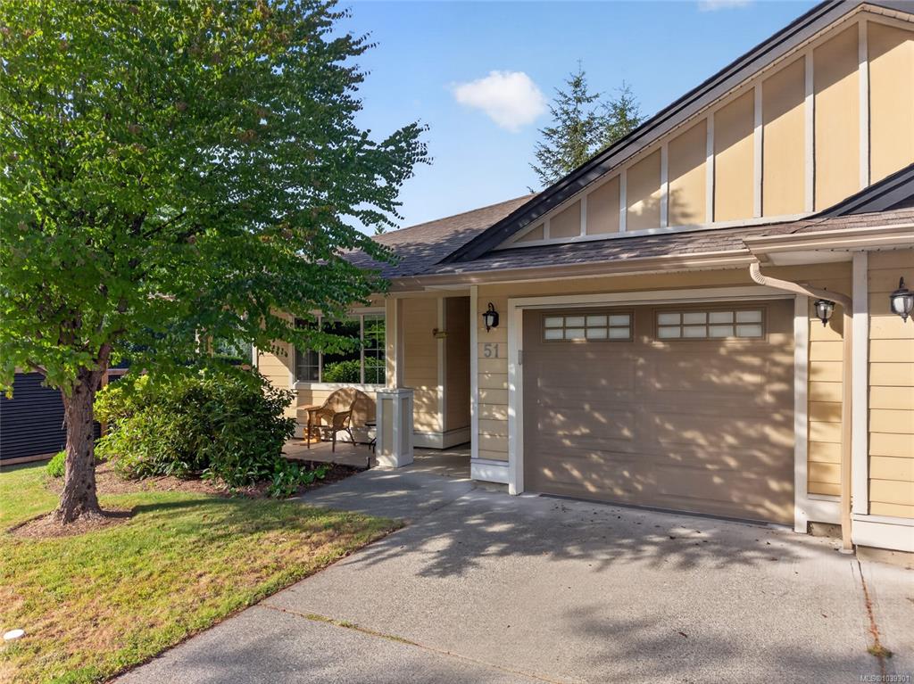 Second View of 2728 1st St, TERRACE VIEW, Courtenay, BC, V9N 4A4