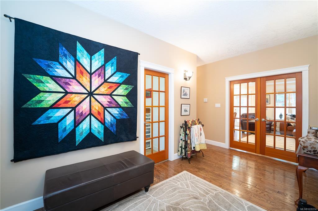 Fourth View of 2514 Kinnoull Cres, Mill Bay, BC, V8H 1H3