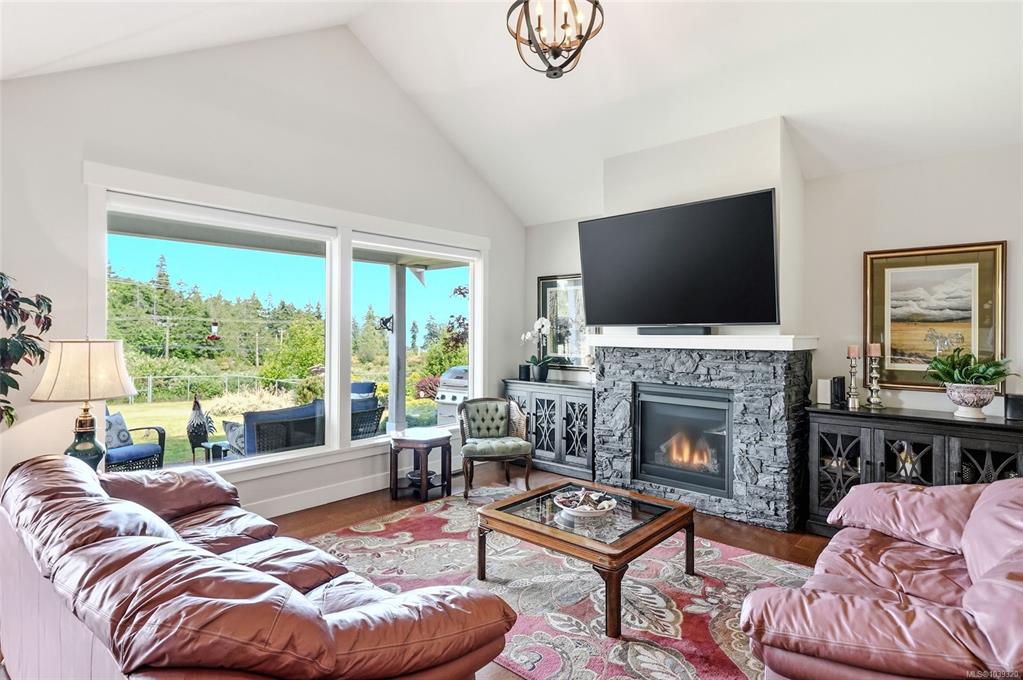 Third View of 3861 Creekside Dr, Nile Landing, Bowser, BC, V0R 1G0