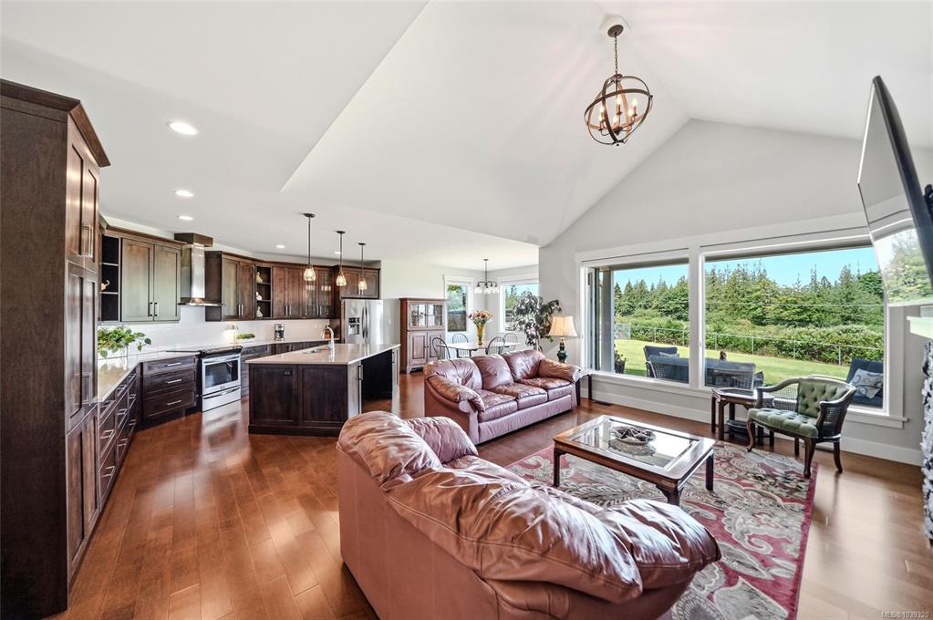 Fourth View of 3861 Creekside Dr, Nile Landing, Bowser, BC, V0R 1G0