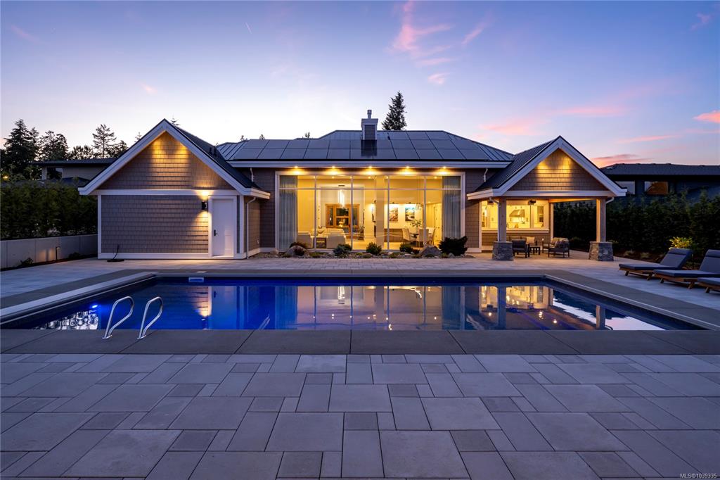 Third View of 7399 Sunbury Rd, Lantzville, BC, V0R 2H0