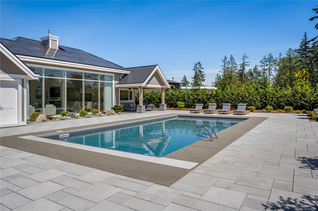 Fifth View of 7399 Sunbury Rd, Lantzville, BC, V0R 2H0