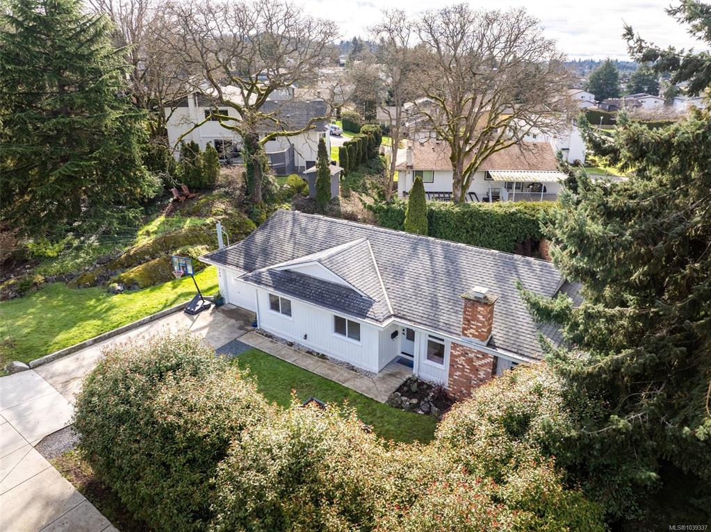 Second View of 4285 Caen Rd, Saanich, BC, V8X 3S5