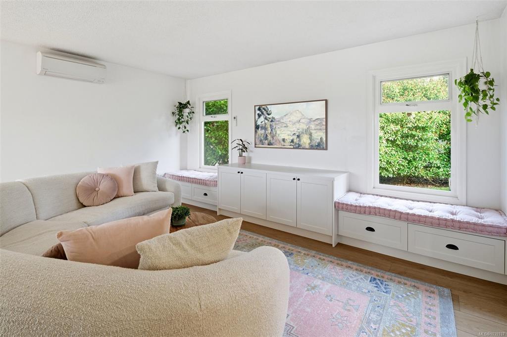Fifth View of 4285 Caen Rd, Saanich, BC, V8X 3S5