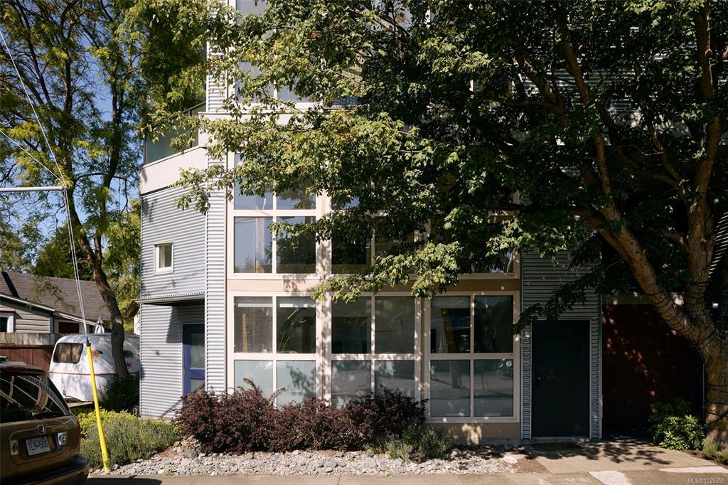 Third View of 407 William St, Victoria, BC, V9A 3Y8
