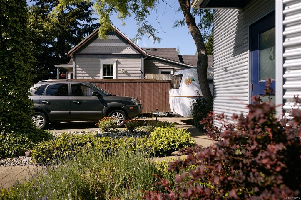 Fourth View of 407 William St, Victoria, BC, V9A 3Y8