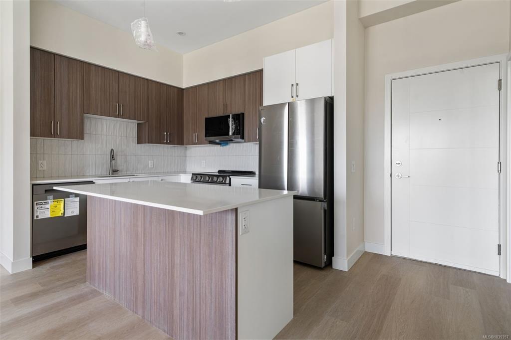 777 Station Ave, 1039357, BC,