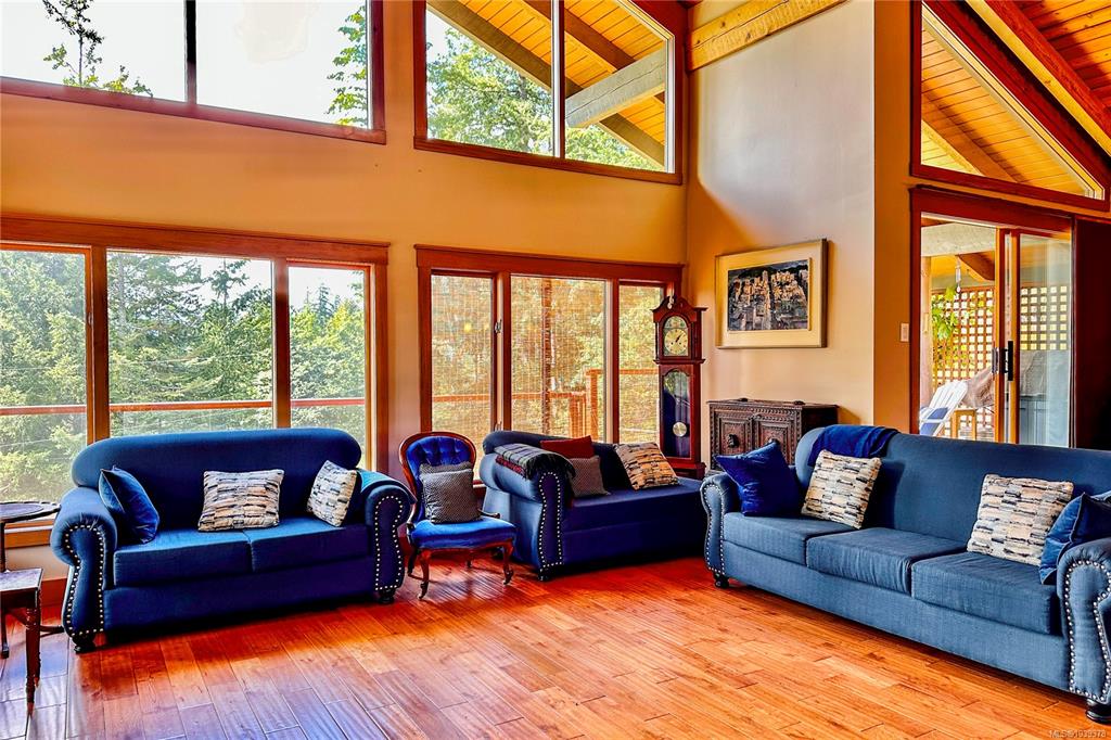 784 Cliffe Rd, 1039378, BC,