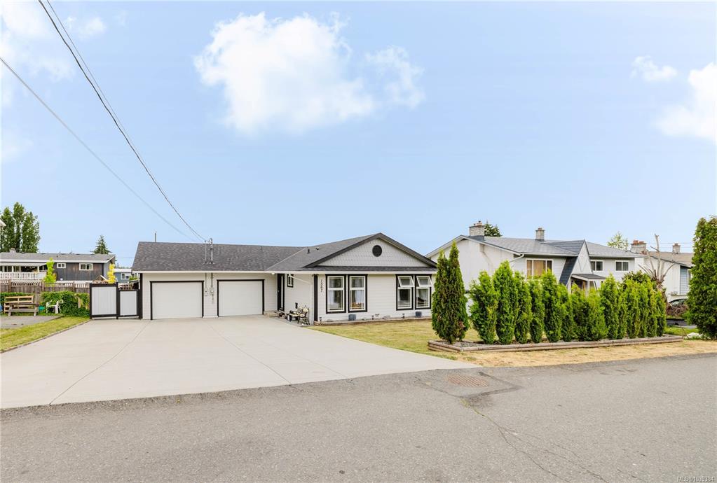Fourth View of 1567 Pauline St, Crofton, BC, V0R 1R0