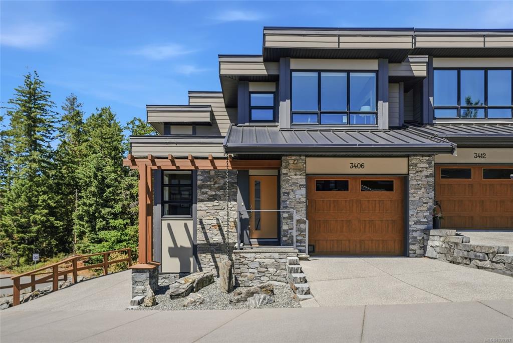 Second View of 3406 Ocean Mist Pl, Nanaimo, BC, V9T 0E7