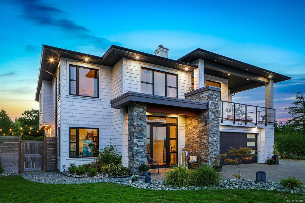 650 Lazo Rd, 1039419, BC,