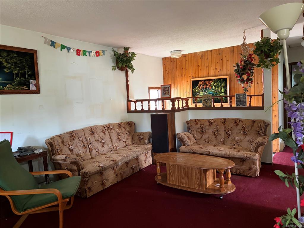 Fifth View of 2400 Fitzgerald Ave, Courtenay, BC, V9N 6K8