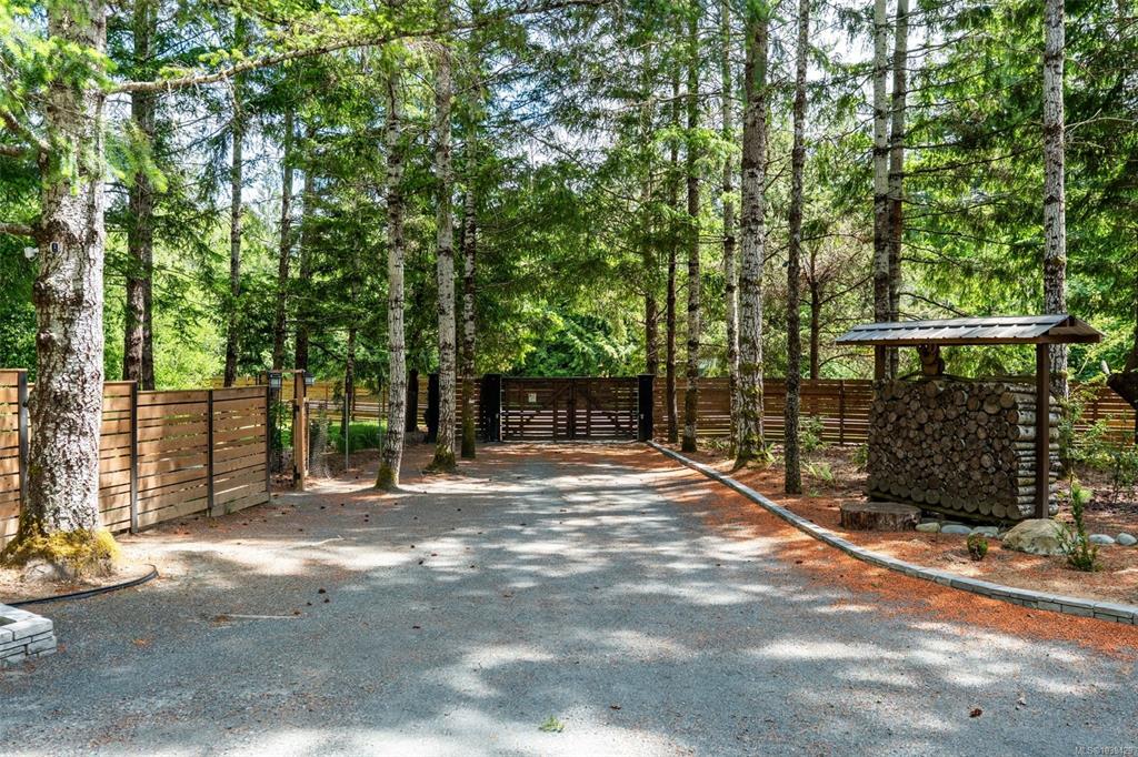 Third View of 7910 Tugwell Rd, Sooke, BC, V9Z 0J8