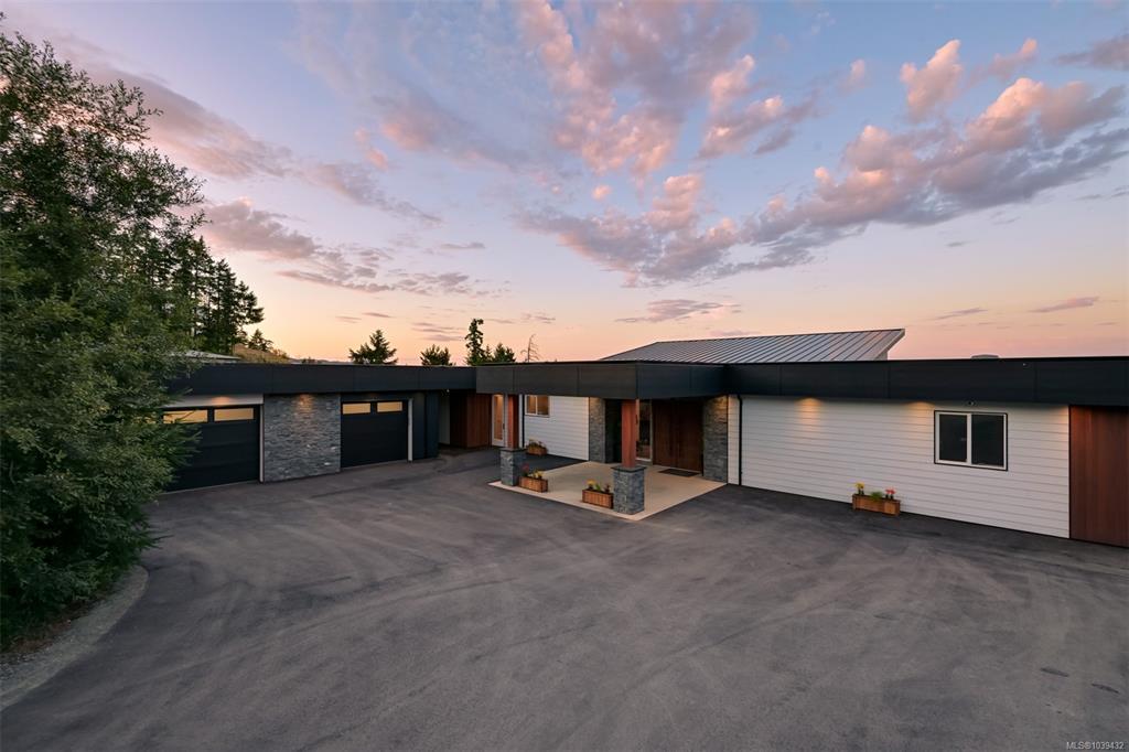 Fourth View of 3979 Goldstream Heights Dr, Shawnigan Lake, BC, V8H 2J1