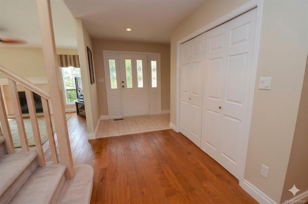 Fourth View of 766 Canyon Cres, Qualicum Beach, BC, V9K 1K9