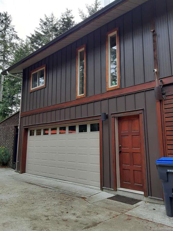 Third View of 733 Berry Point Rd, Gabriola Island, BC, V0R 1X1