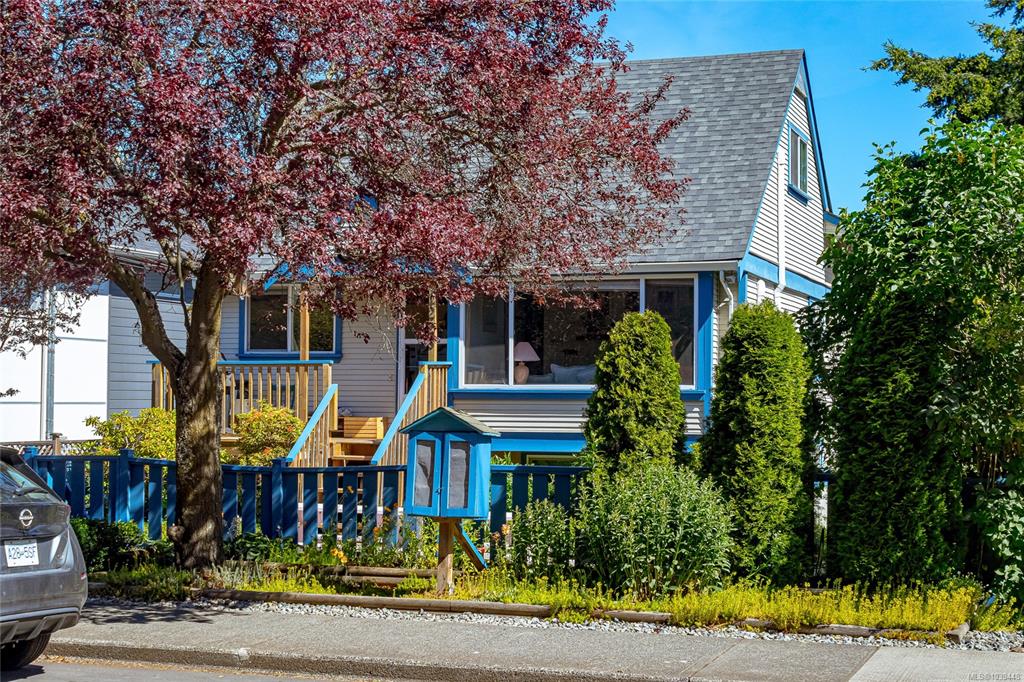 Second View of 1228 Pembroke St, Victoria, BC, V8T 1J8