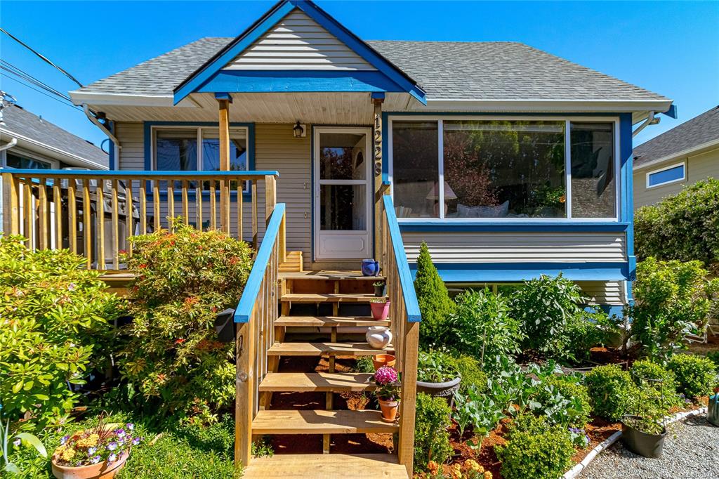 Third View of 1228 Pembroke St, Victoria, BC, V8T 1J8