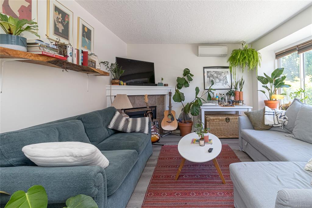 Fourth View of 1228 Pembroke St, Victoria, BC, V8T 1J8