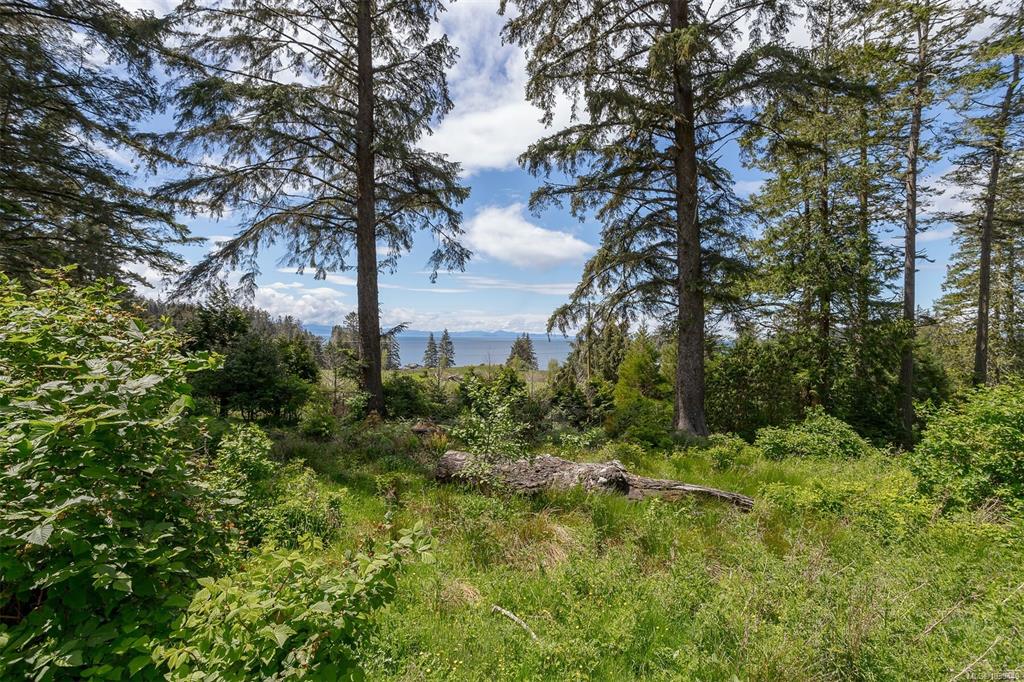 Fifth View of 7170 Sea Cliff Rd, Sooke, BC, V9Z 1A8