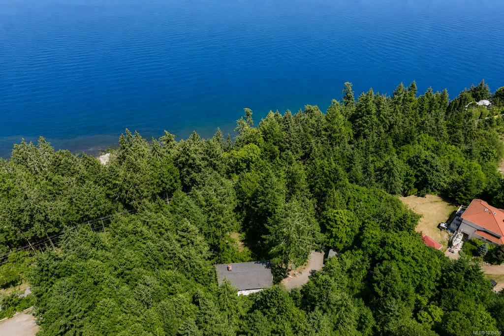 Fourth View of 1495 Lands End Rd, North Saanich, BC, V8L 5L5