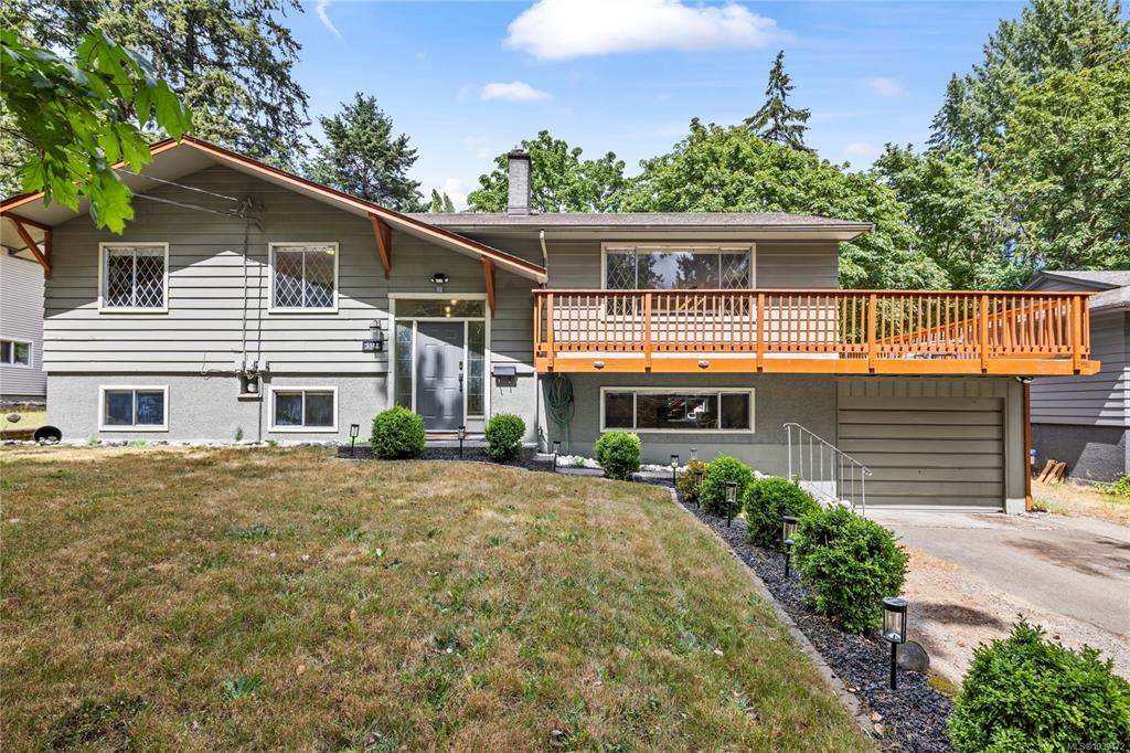 3348 Departure Bay Rd, 1039472, BC,
