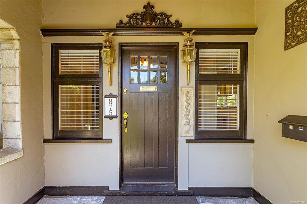 Fourth View of 875 Richmond Ave, Victoria, BC, V8S 3Z2