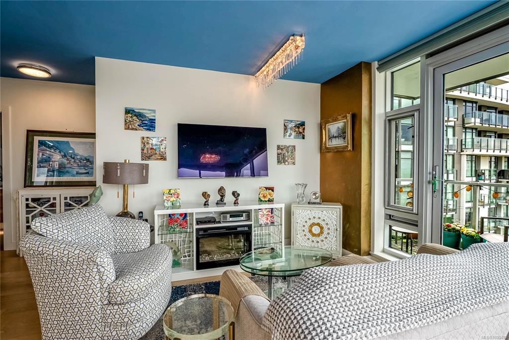 Third View of 989 Johnson St, Victoria, BC, V8V 0E3