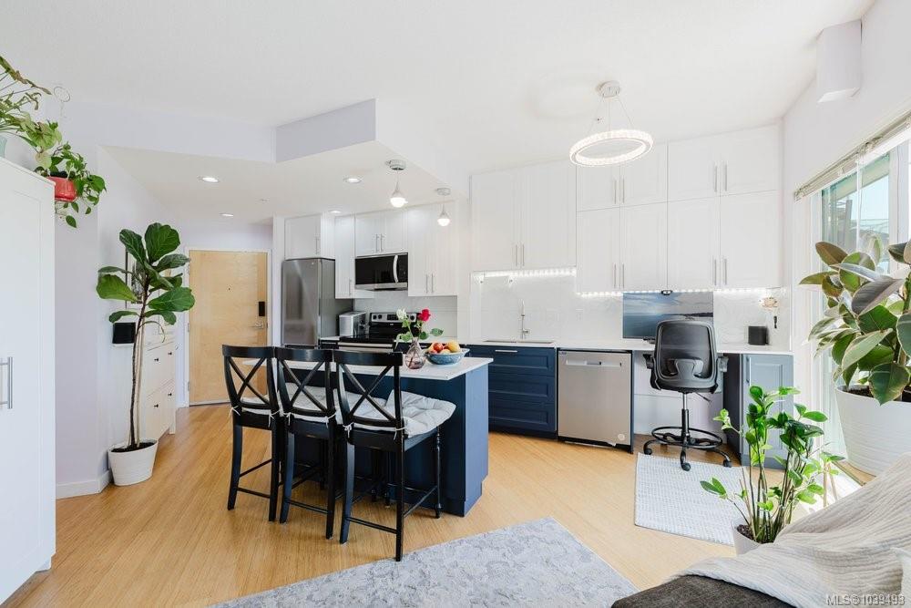 611 Brookside Rd, 1039493, BC,
