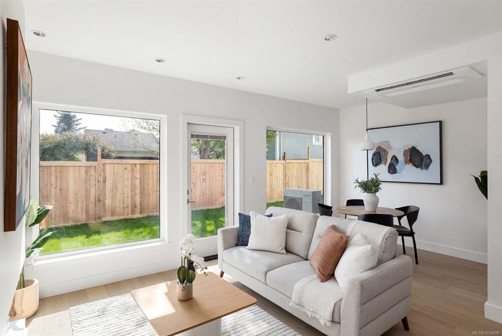 2118 Pentland Rd, 1039499, BC,