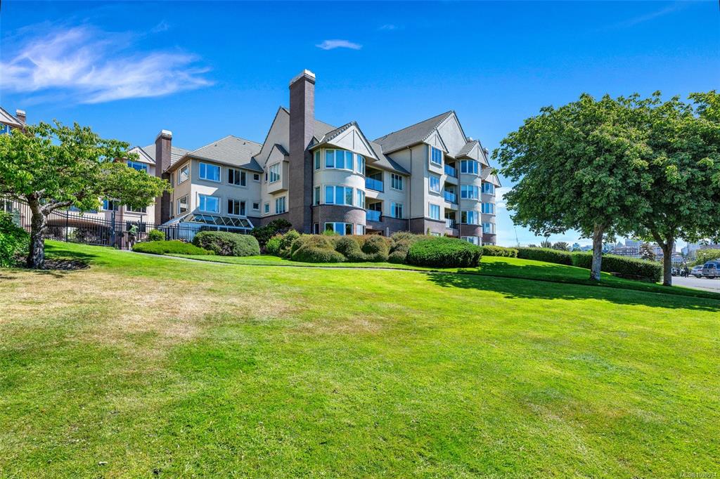 Fourth View of 50 Songhees Rd, Songhees Point, Victoria, BC, V9A 7J4