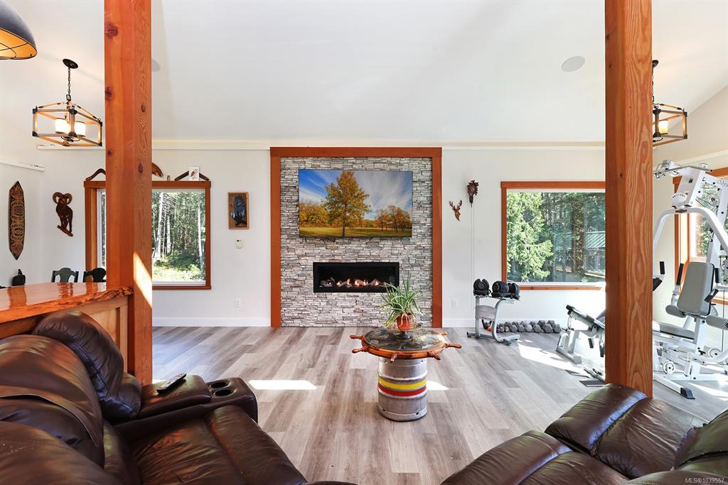 8400 Owl Cres, 1039557, BC,