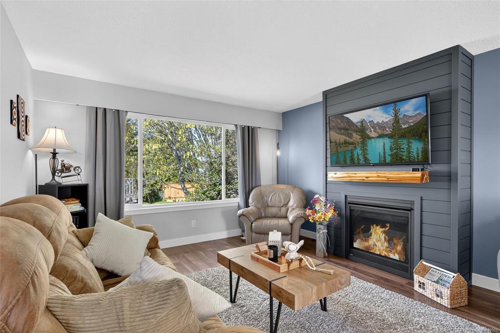 Fifth View of 1130 21st St, Courtenay, BC, V9N 2B8