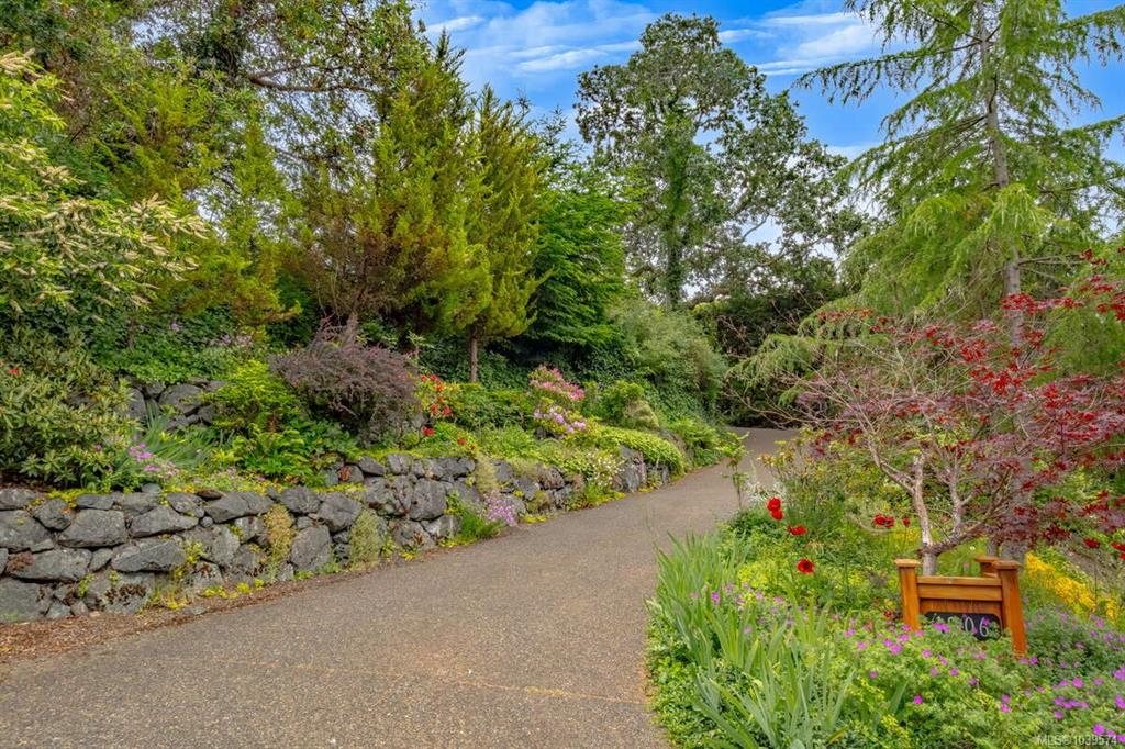 Fifth View of 1206 Mckenzie Dr, Duncan, BC, V9L 5R8