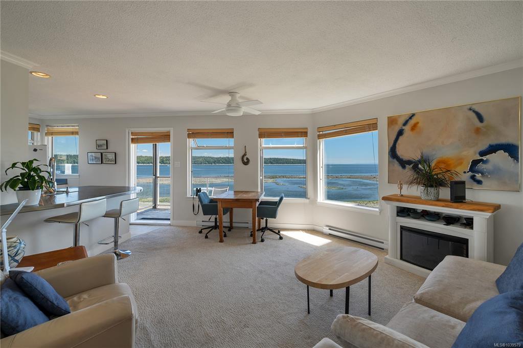 27 Island Hwy S, 1039579, BC,