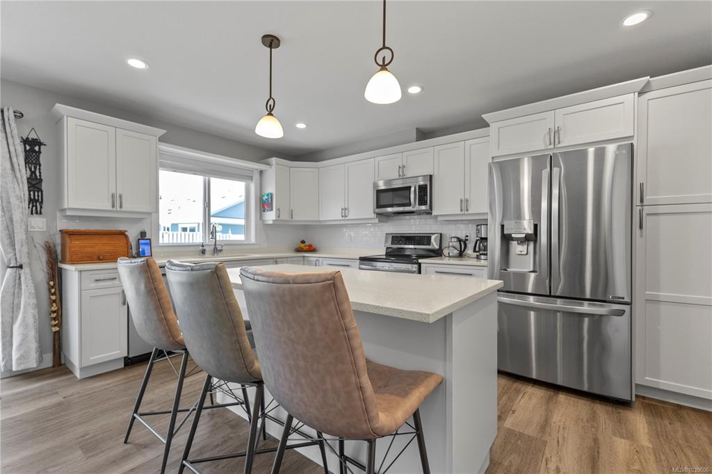 Fifth View of 492 Park Forest Dr, Campbell River, BC, V9W 0E3