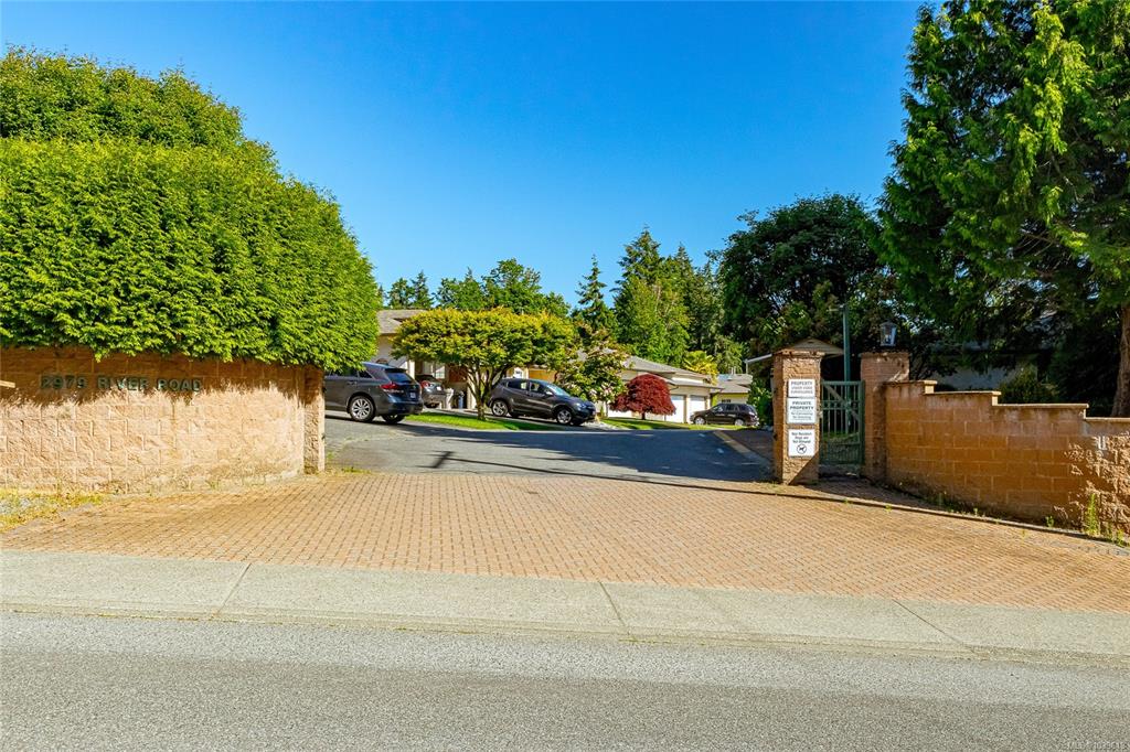 2979 River Rd, 1039618, BC,