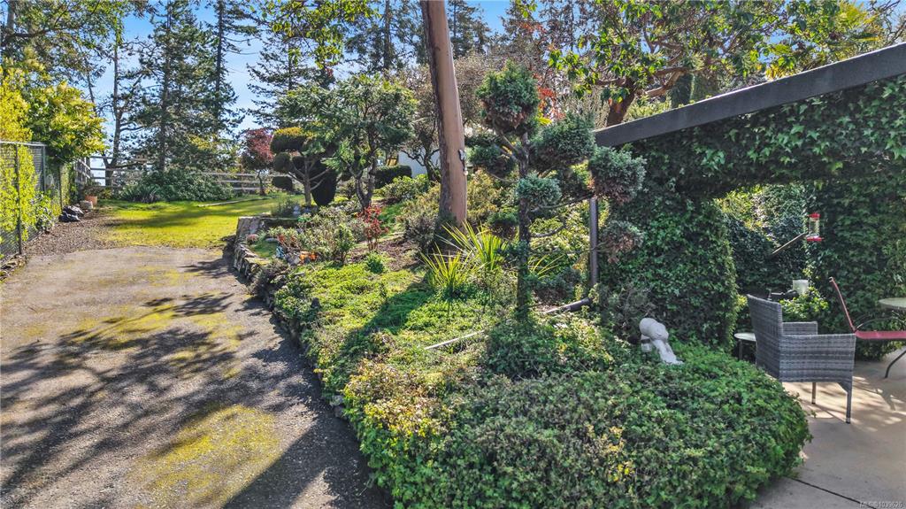 Fifth View of 1600 Seacrest Rd, Nanoose Bay, BC, V9P 9B5