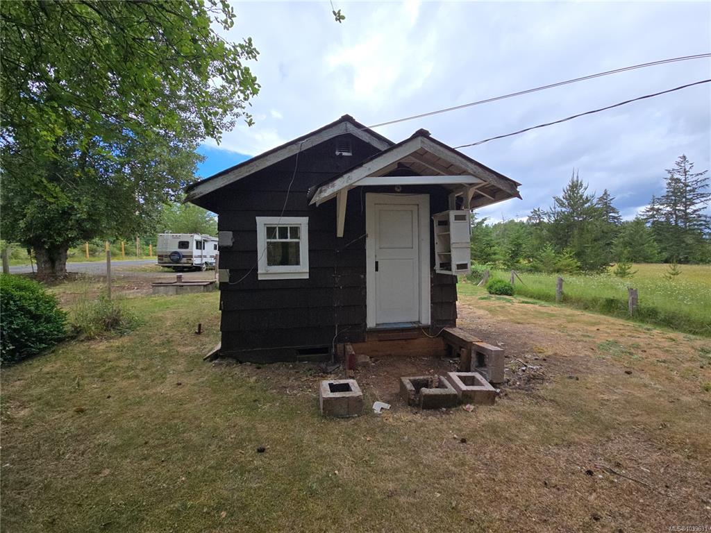 Second View of 1055 Station Rd, Coombs, BC, V0R 1M0