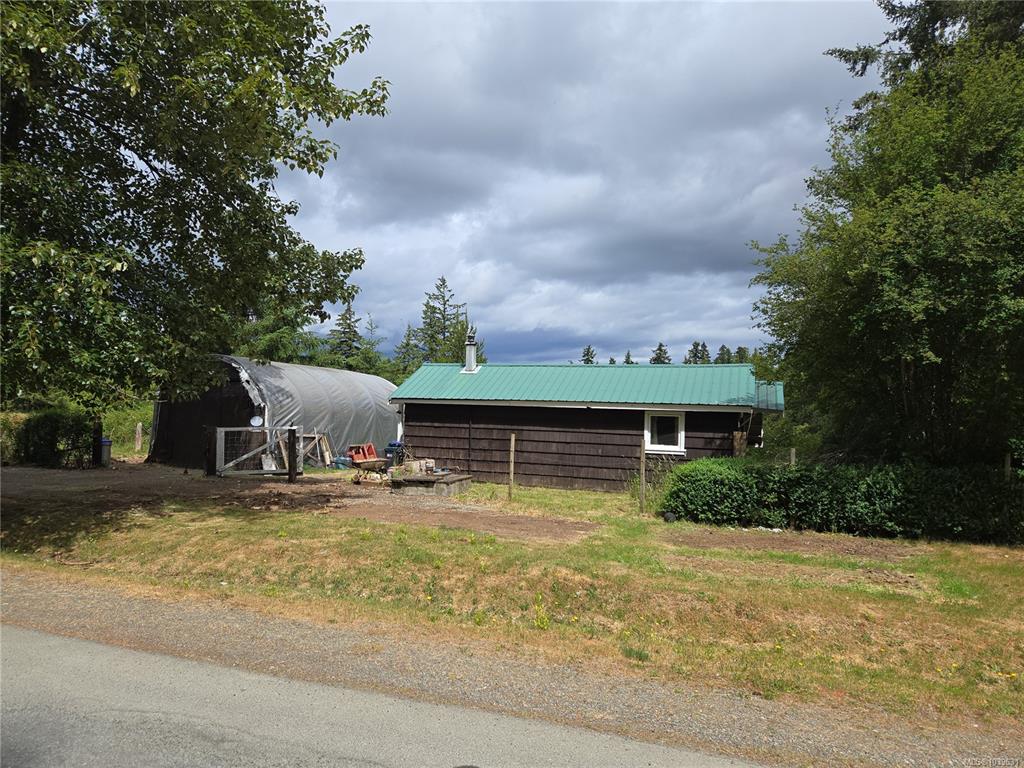 Third View of 1055 Station Rd, Coombs, BC, V0R 1M0