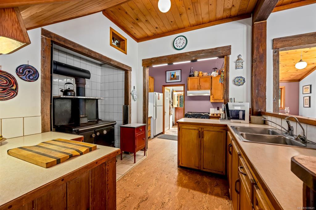 Fifth View of 1416 Robertson Rd, Cortes Island, BC, V0P 1Z0