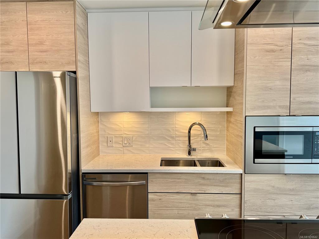 Fourth View of 1628 Store St, The Pearl Residence, Victoria, BC, V8W 3K3