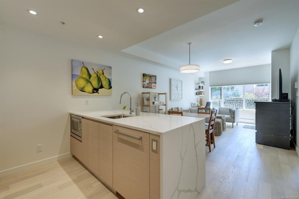 Fourth View of 530 Michigan St, Capital Park, Victoria, BC, V8V 0G2