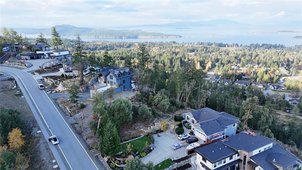 Fourth View of 7424 High Ridge Cres, Lantzville, BC, V0R 2H0